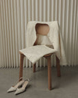 Spitzen-Set aus Jacke und Rock mit Perlen