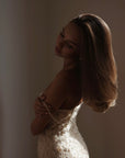 Vestido de tirantes con detalle de encaje