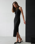 Vestido midi halter negro con abertura