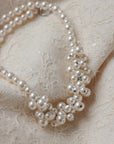 Abito in pizzo crema con scollo quadrato Claire