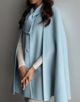 Manteau cape à col lavallière
