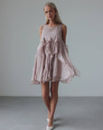 Mini-robe fluide sans manches à volants