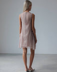 Mini-robe fluide sans manches à volants
