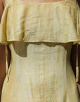 Goldenes Sommerkleid
