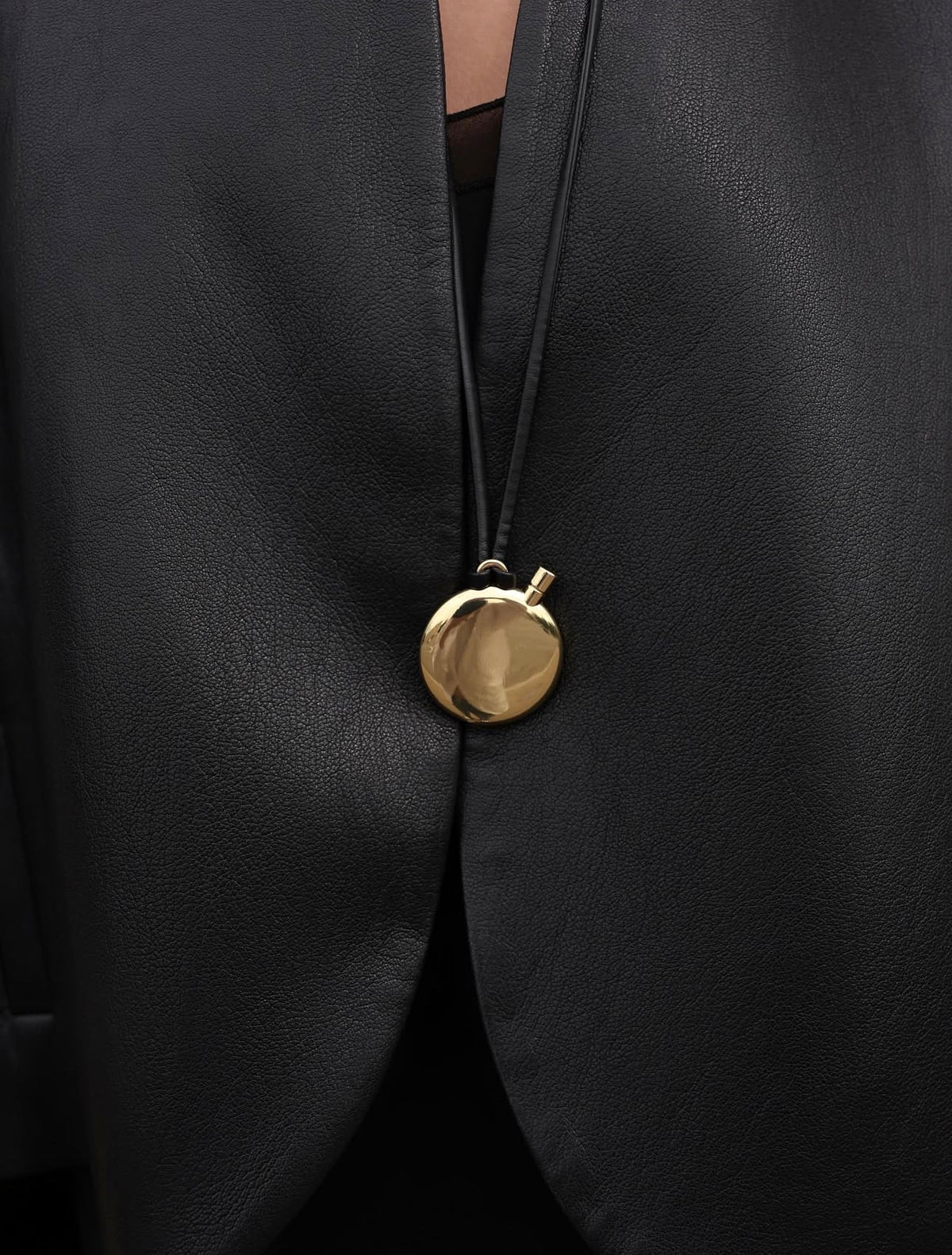 Veste en cuir drapée Minuit