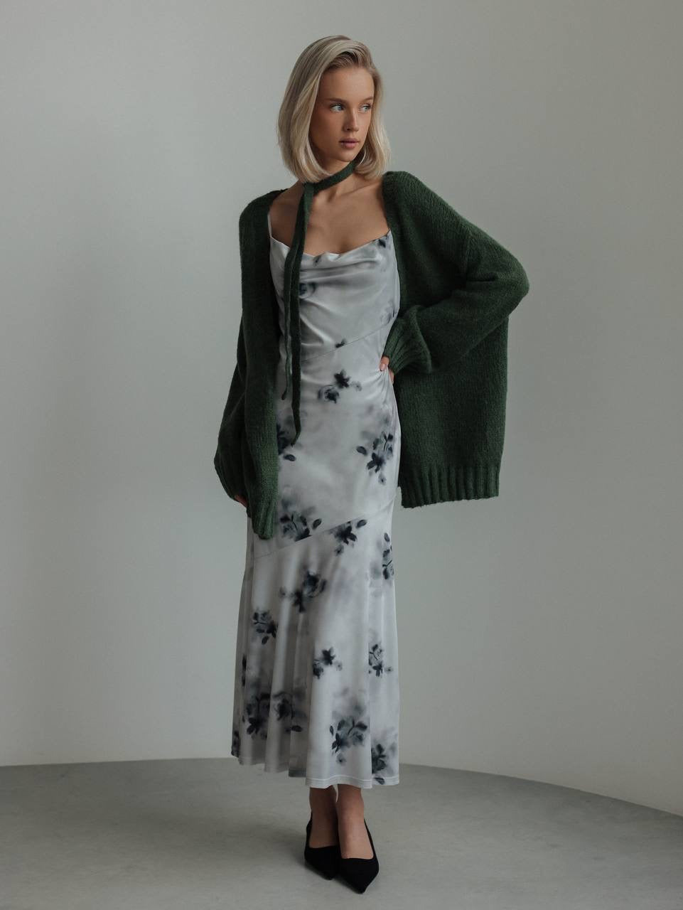 Abito sottoveste in raso a fiori