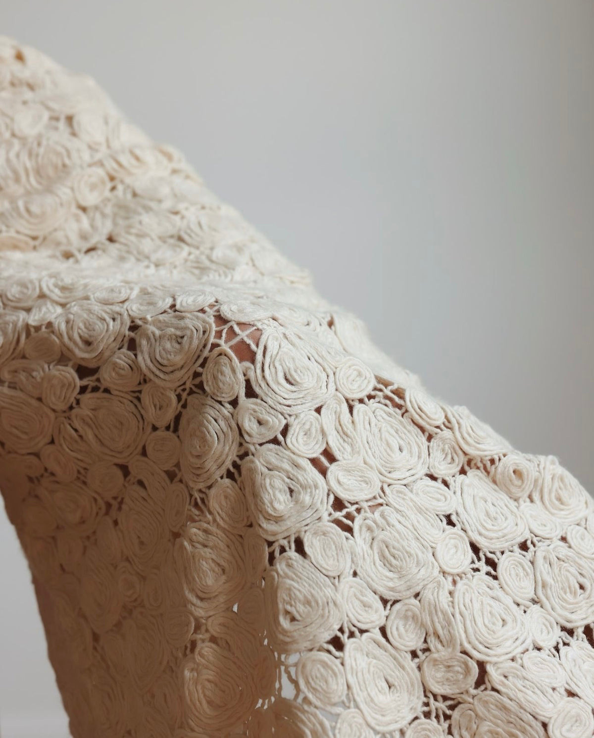 Vestido de tirantes con detalle de encaje