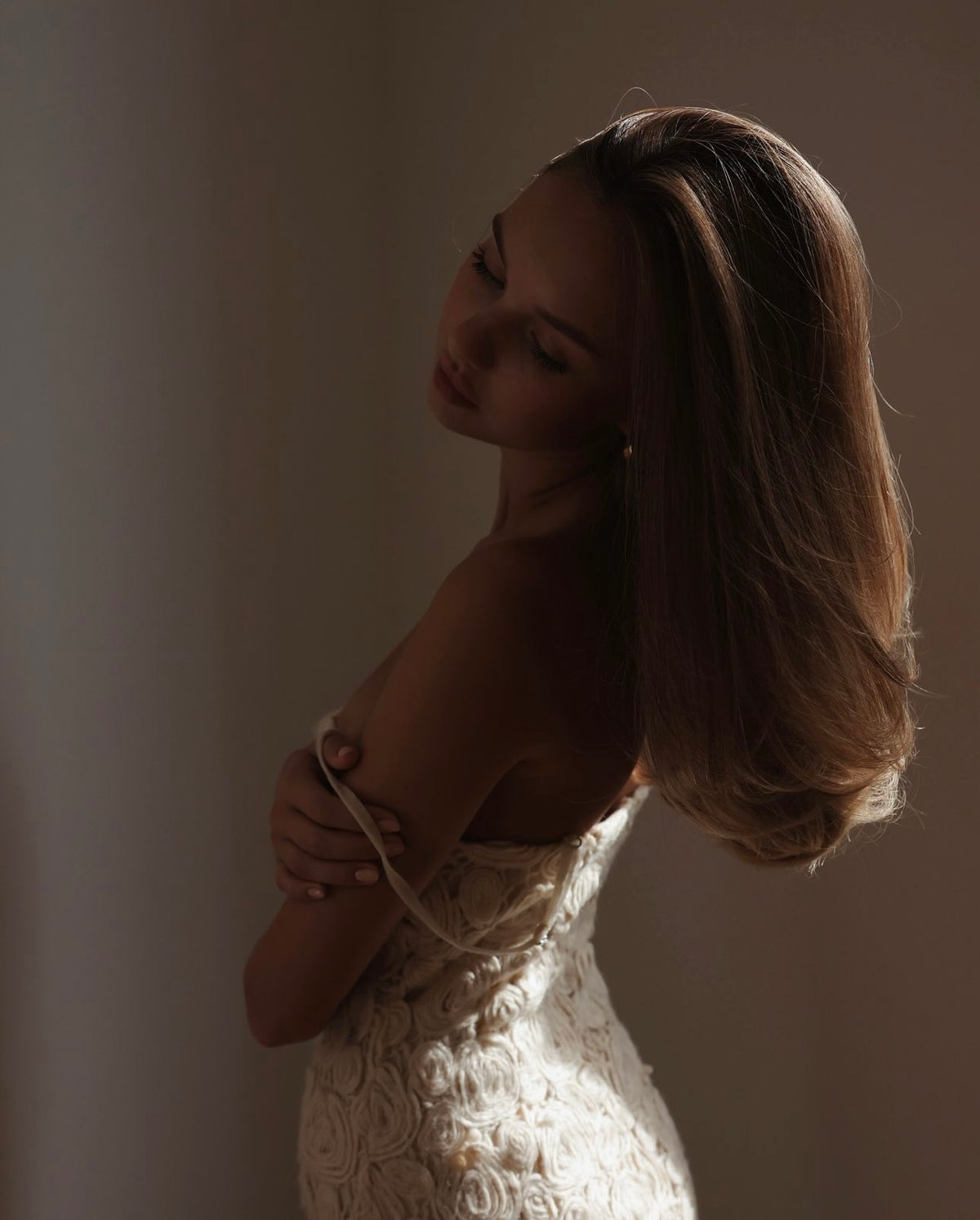 Vestido de tirantes con detalle de encaje
