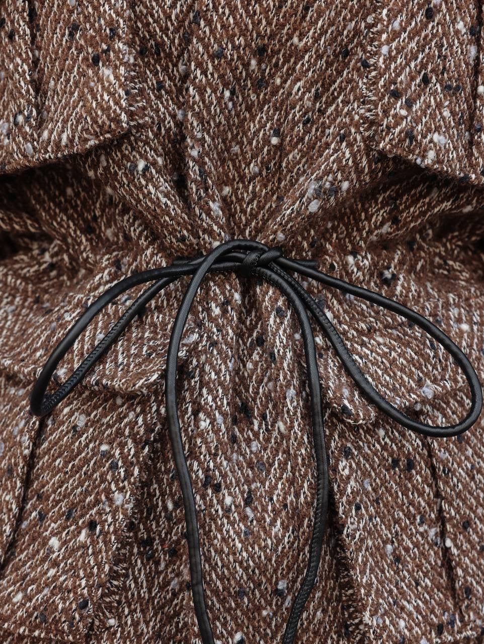 Minigonna in tweed con pizzo