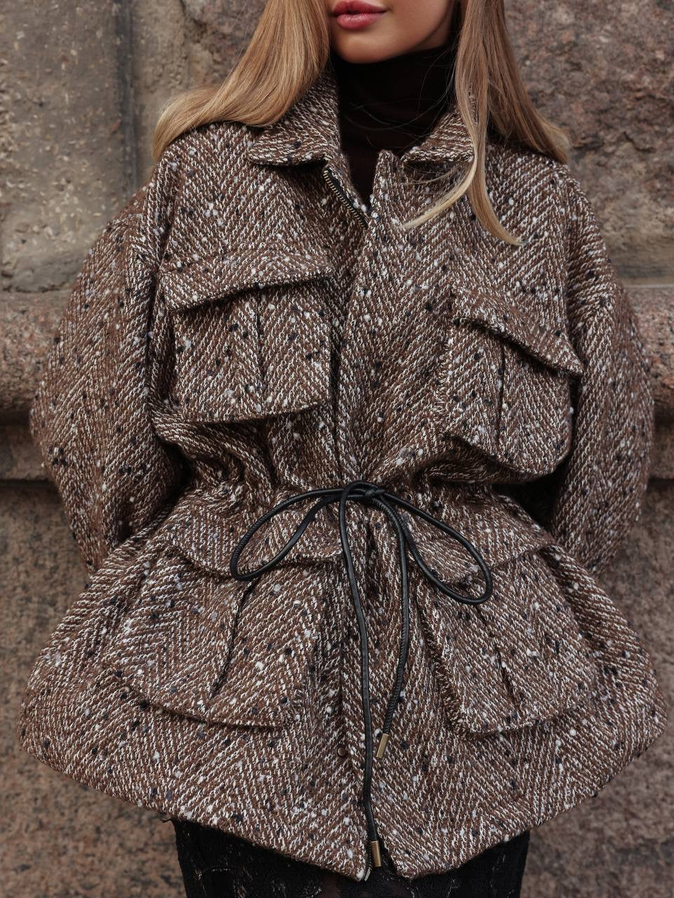 Minigonna in tweed con pizzo