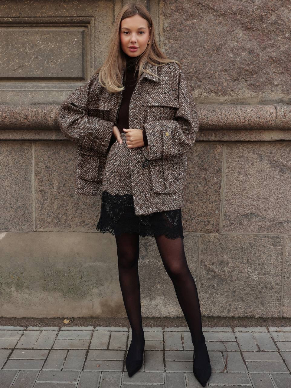 Minigonna in tweed con pizzo