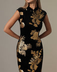 Vestido con estampado floral dorado