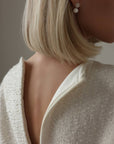 Completo in tweed con frange di perle