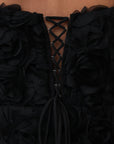 Elegantes schwarzes Minikleid mit Rosenstruktur