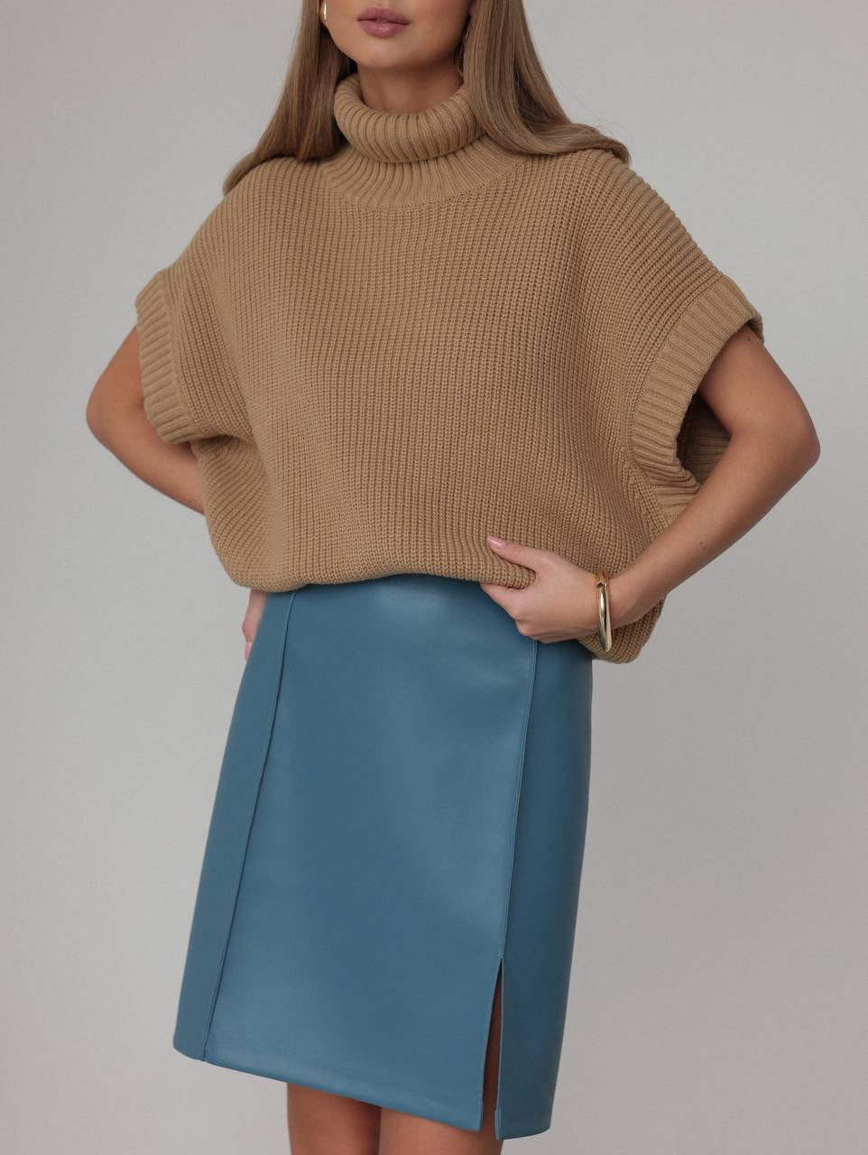Jupe en simili-cuir bleu canard