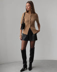 Short en simili-cuir