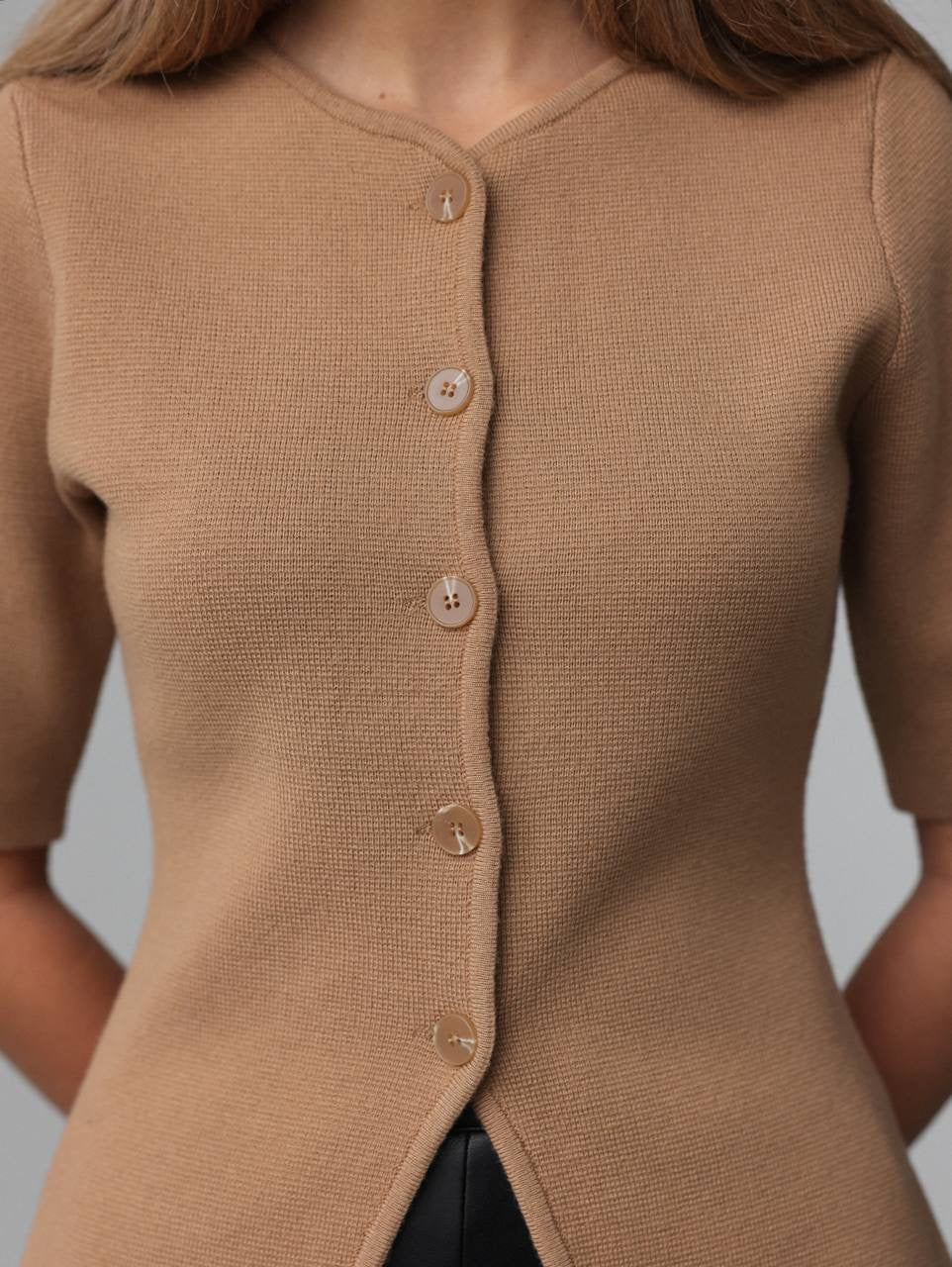 Short en simili-cuir