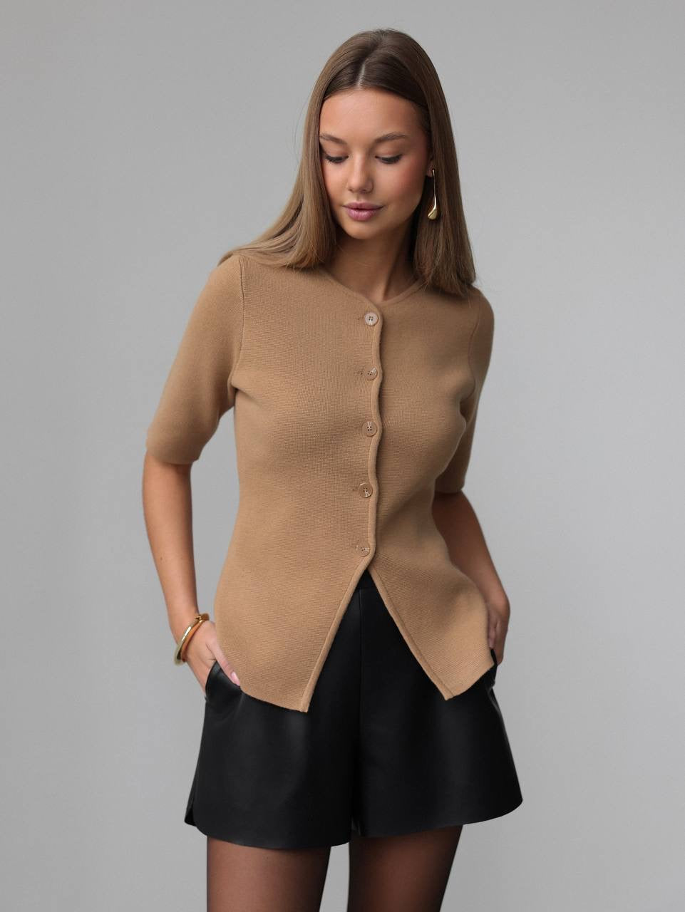 Short en simili-cuir