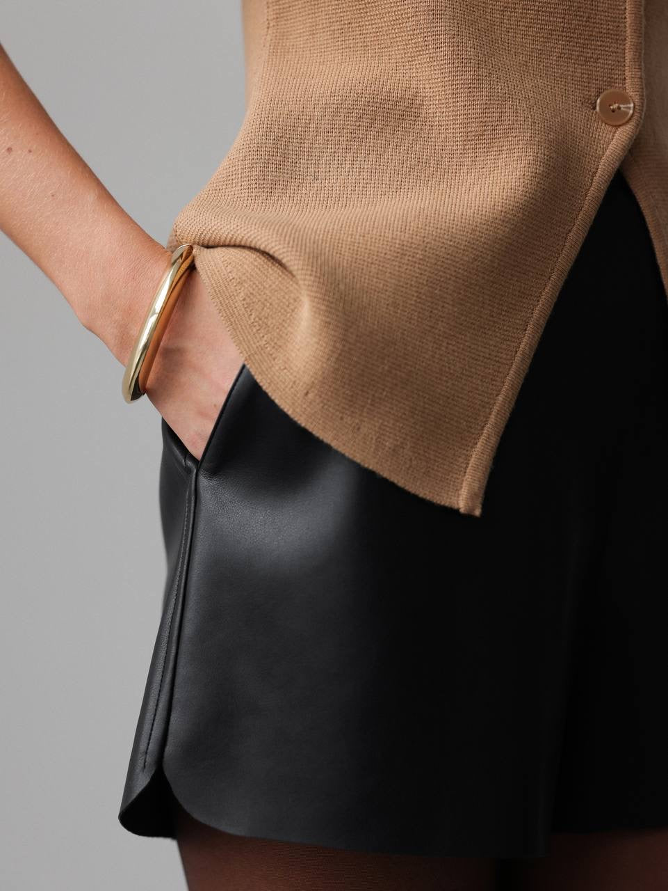 Top in maglia con bottoni