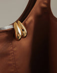 Robe trapèze en satin caramel