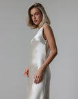 Robe nuisette en satin champagne