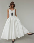 Vestido midi blanco de popelín con cuerpo acanalado