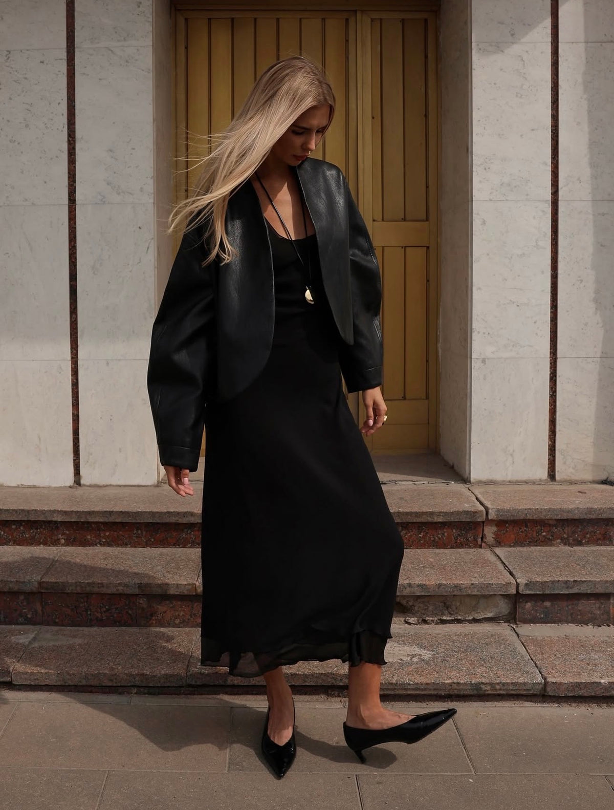 Veste en cuir drapée Minuit
