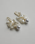 Orecchini Pearl Petal Elegance