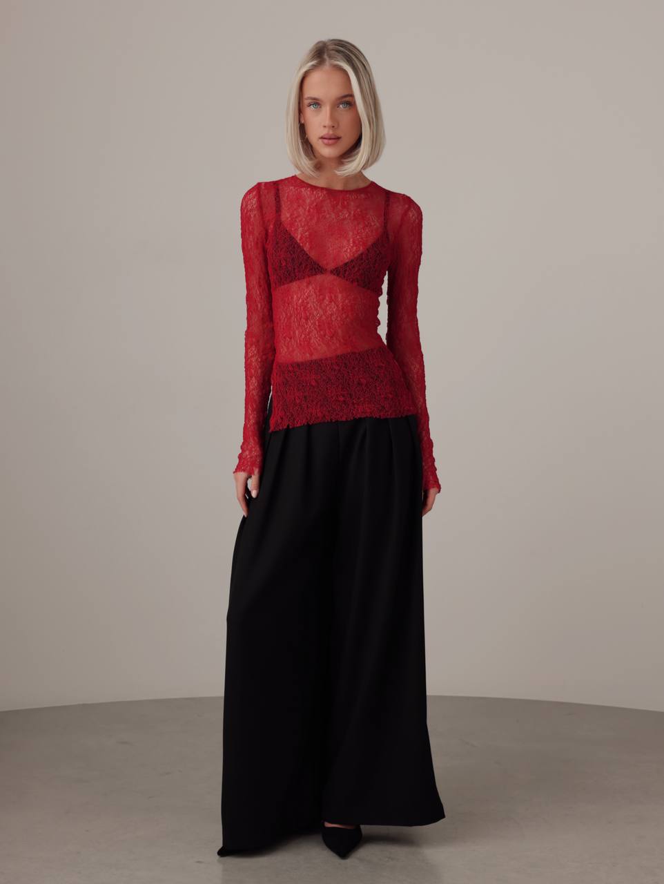 Spitzentop Scarlet Veil