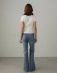 Jeans a zampa in denim slavato