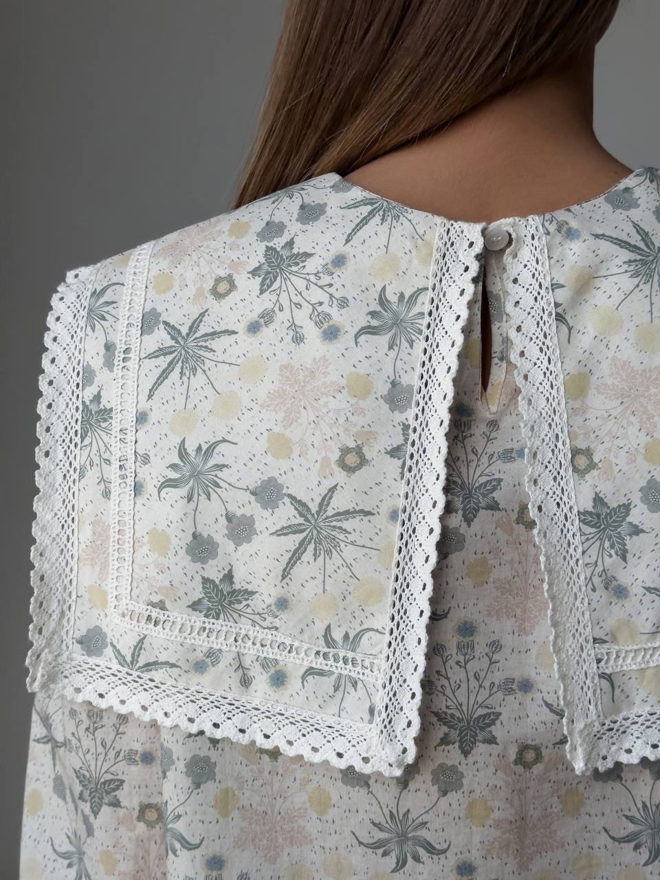 Baumwollbluse mit Blumenmuster