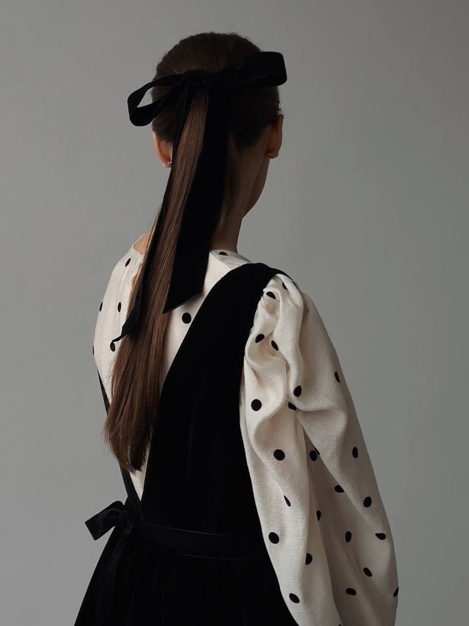 Blusa de lunares con mangas globo