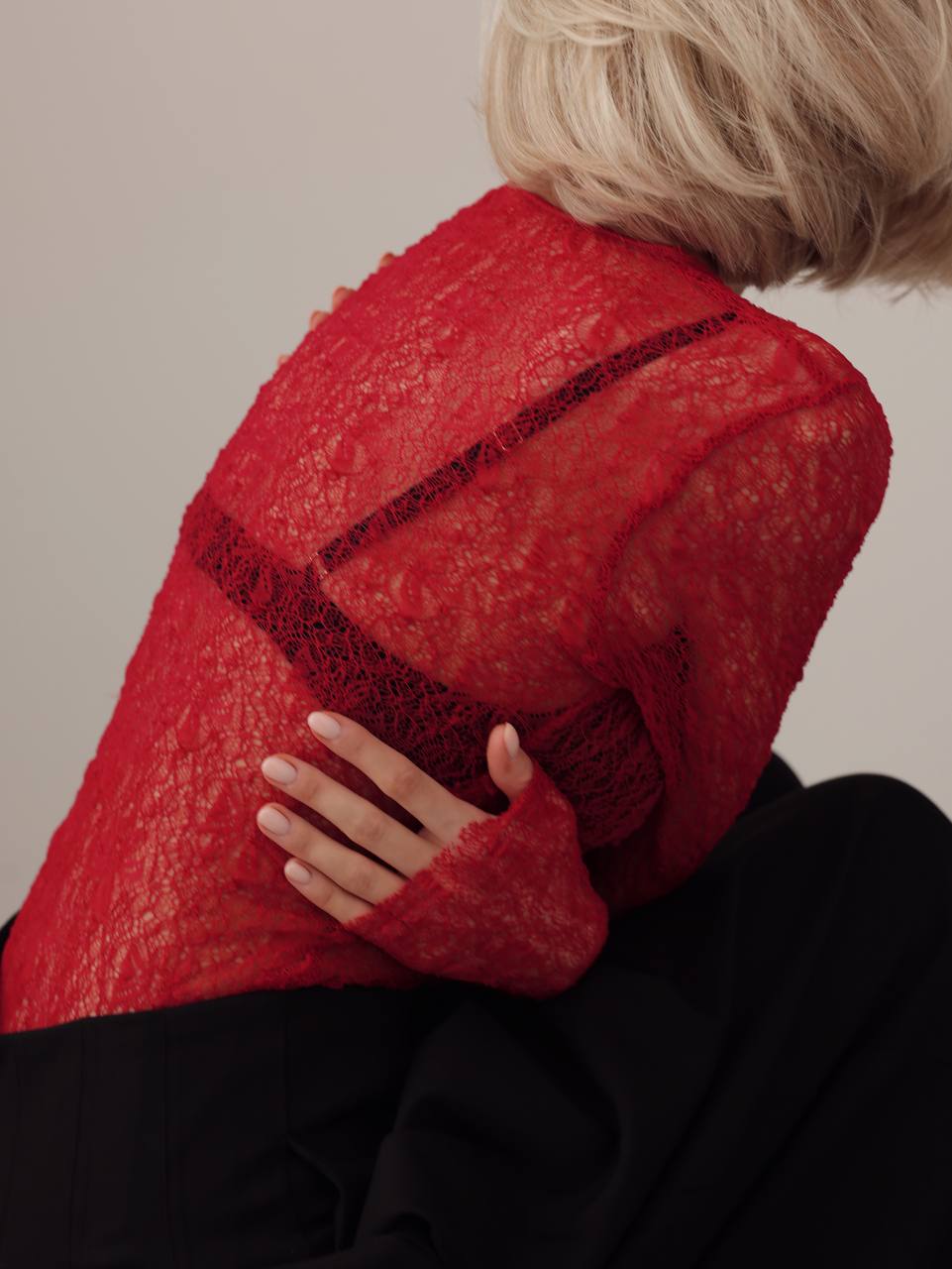 Spitzentop Scarlet Veil
