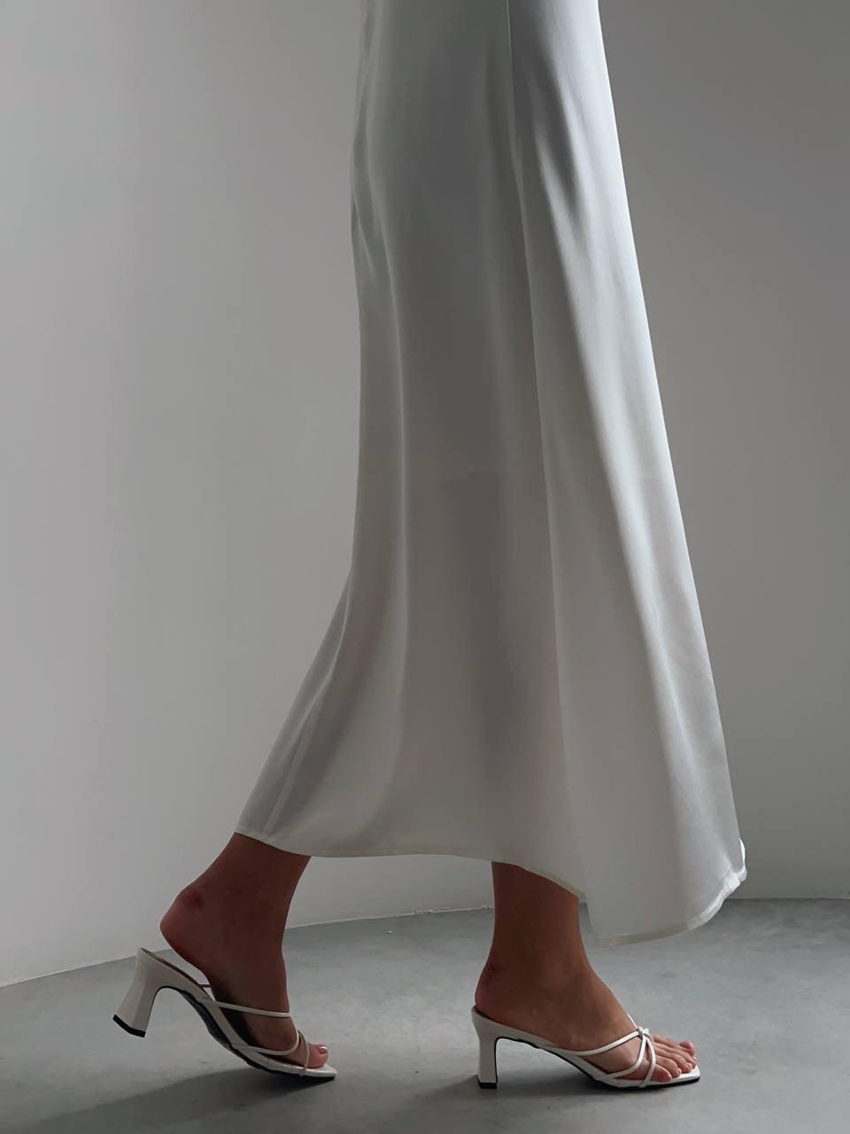 Elegant Chic White Midi Dress - Maelle Paris