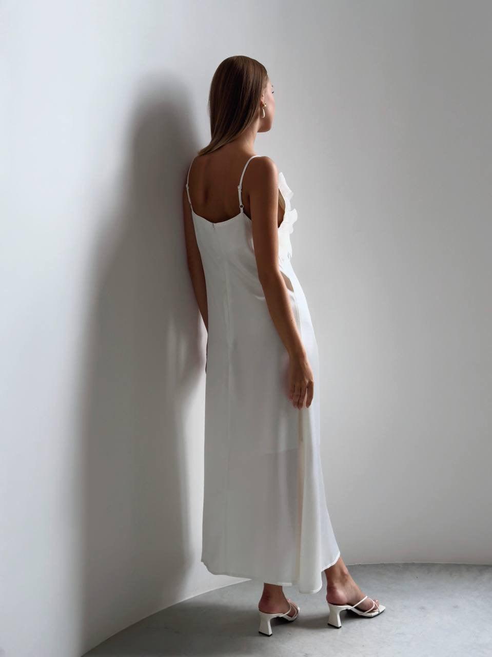 Elegant Chic White Midi Dress - Maelle Paris