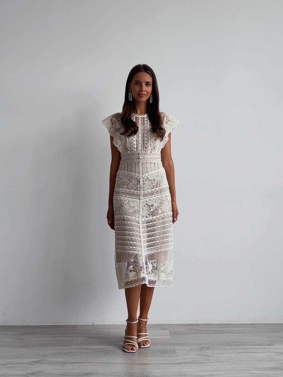 Elegant Lace Midi Dress - Maelle Paris