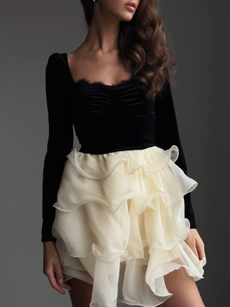 Stunning Black-White Contrast Dress - Maelle Paris