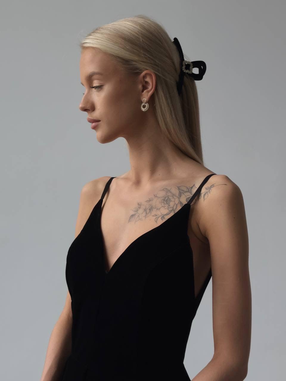 Elegant Black Evening Gown - Maelle Paris
