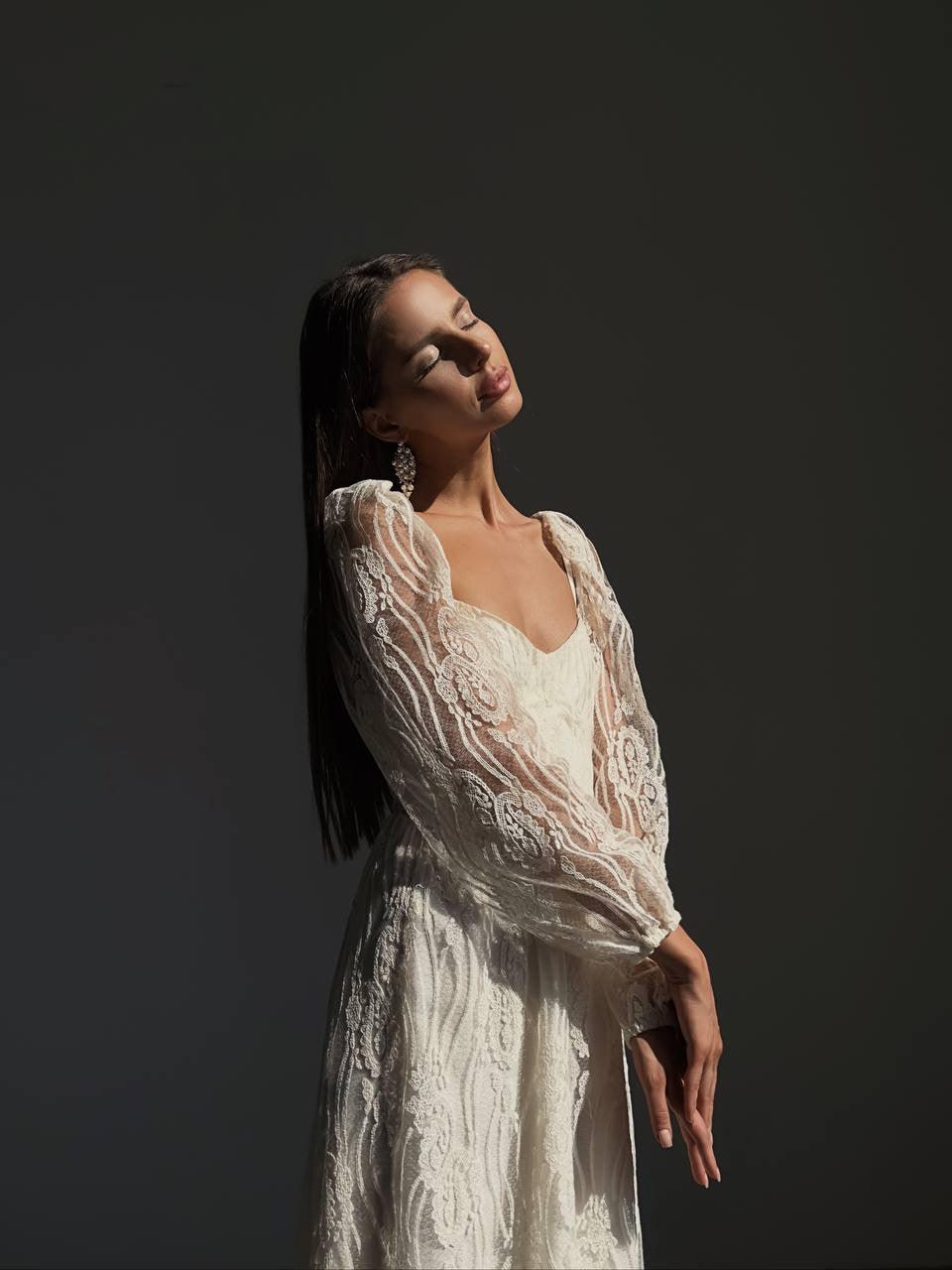Elegant Stylish Lace Midi Dress - Maelle Paris