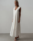 Elegantes weißes Maxikleid