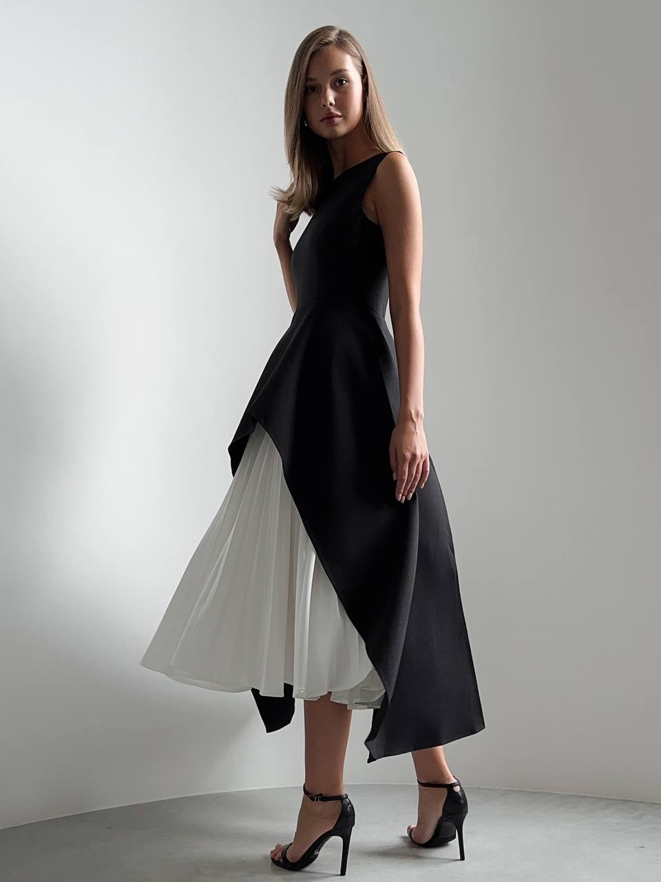 Vestido asimétrico negro
