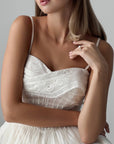 Elegantes Spitzen-Midikleid mit Spaghettiträgern