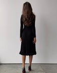 Robe midi noire en maille côtelée à boutons cristal
