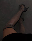 Schwarzes Samt-Minikleid mit Spitzendetails