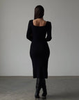 Abito midi nero elegante in maglia a coste