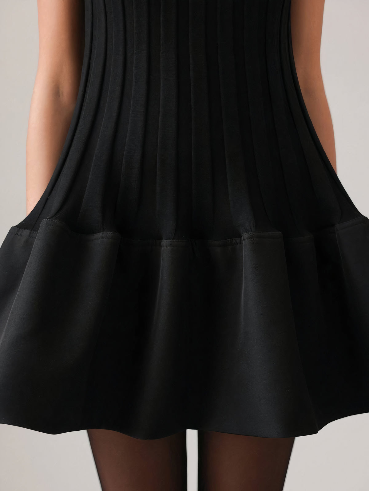 Vestido Noire Cascade