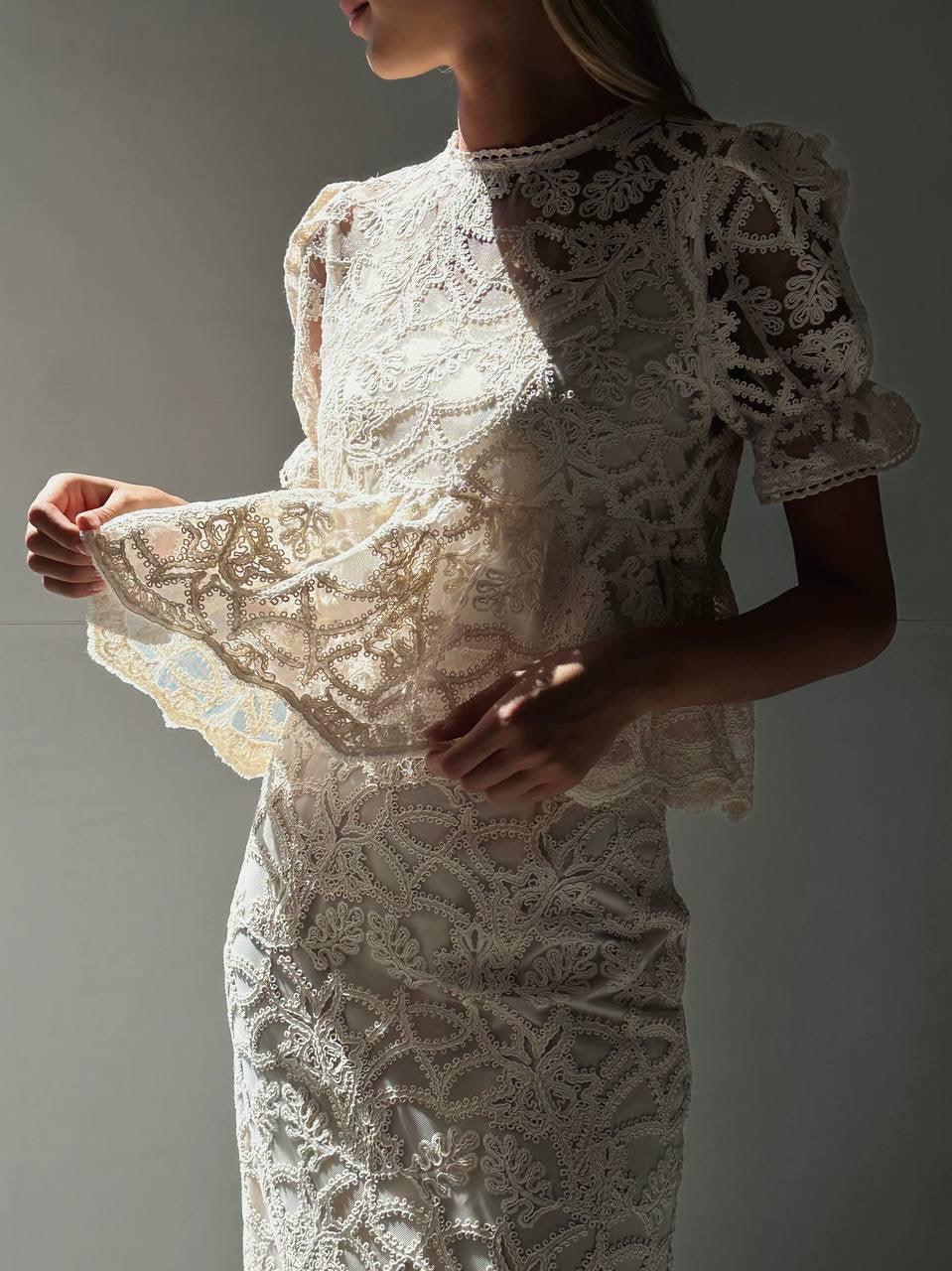 Elegant Lace Midi Suit - Maelle Paris