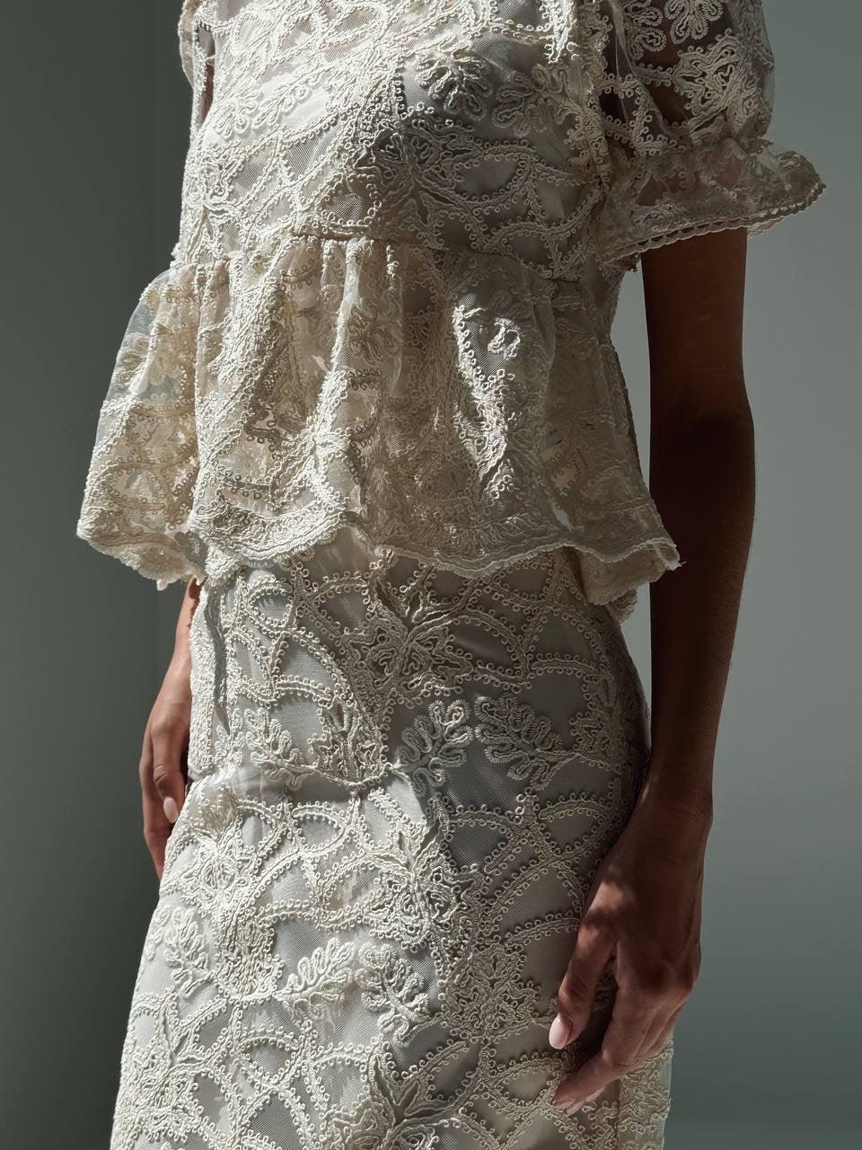 Elegant Lace Midi Suit - Maelle Paris
