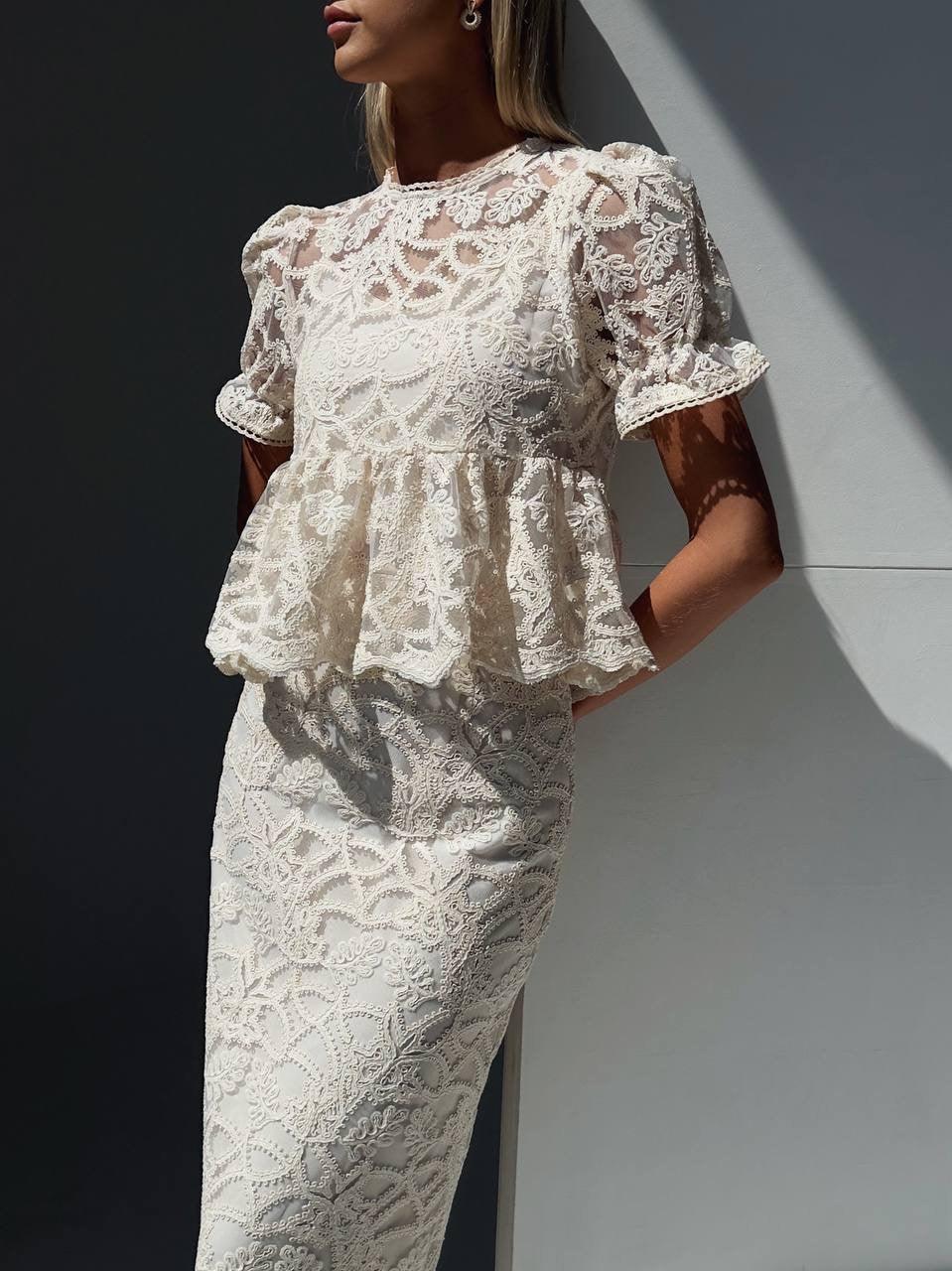 Elegant Lace Midi Suit - Maelle Paris