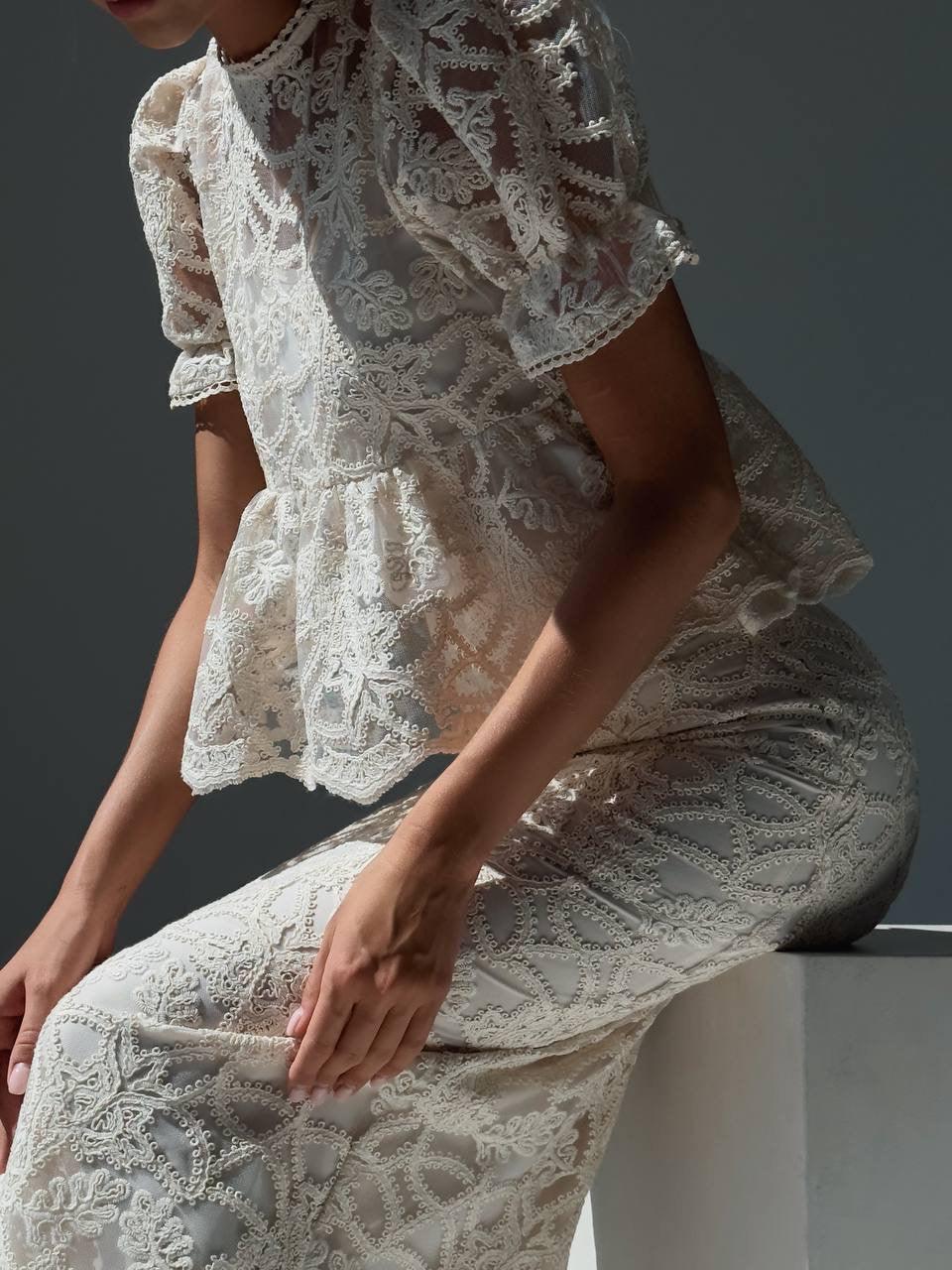 Elegant Lace Midi Suit - Maelle Paris